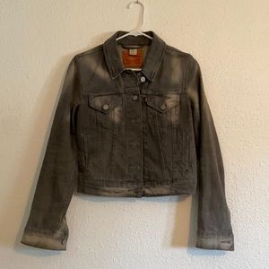 Grey Levi’s cropped trucker jacket